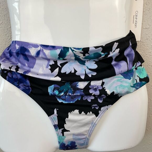 NWT Calvin Klein Bikini Top and Matching Bottoms Size M or L - Picture 4 of 8